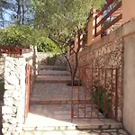 Vesna * Vela Luka