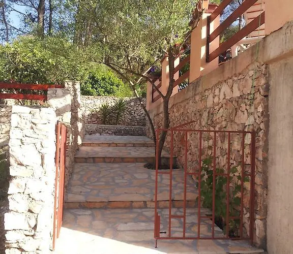 Vesna * 尼亚卢卡